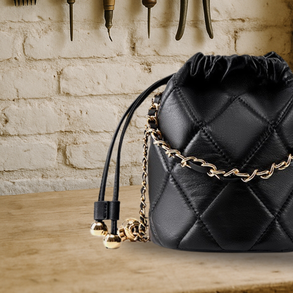 KENAWI | Sac à dos Bucket Crossbody avec cordon de serrage et chaîne en cuir